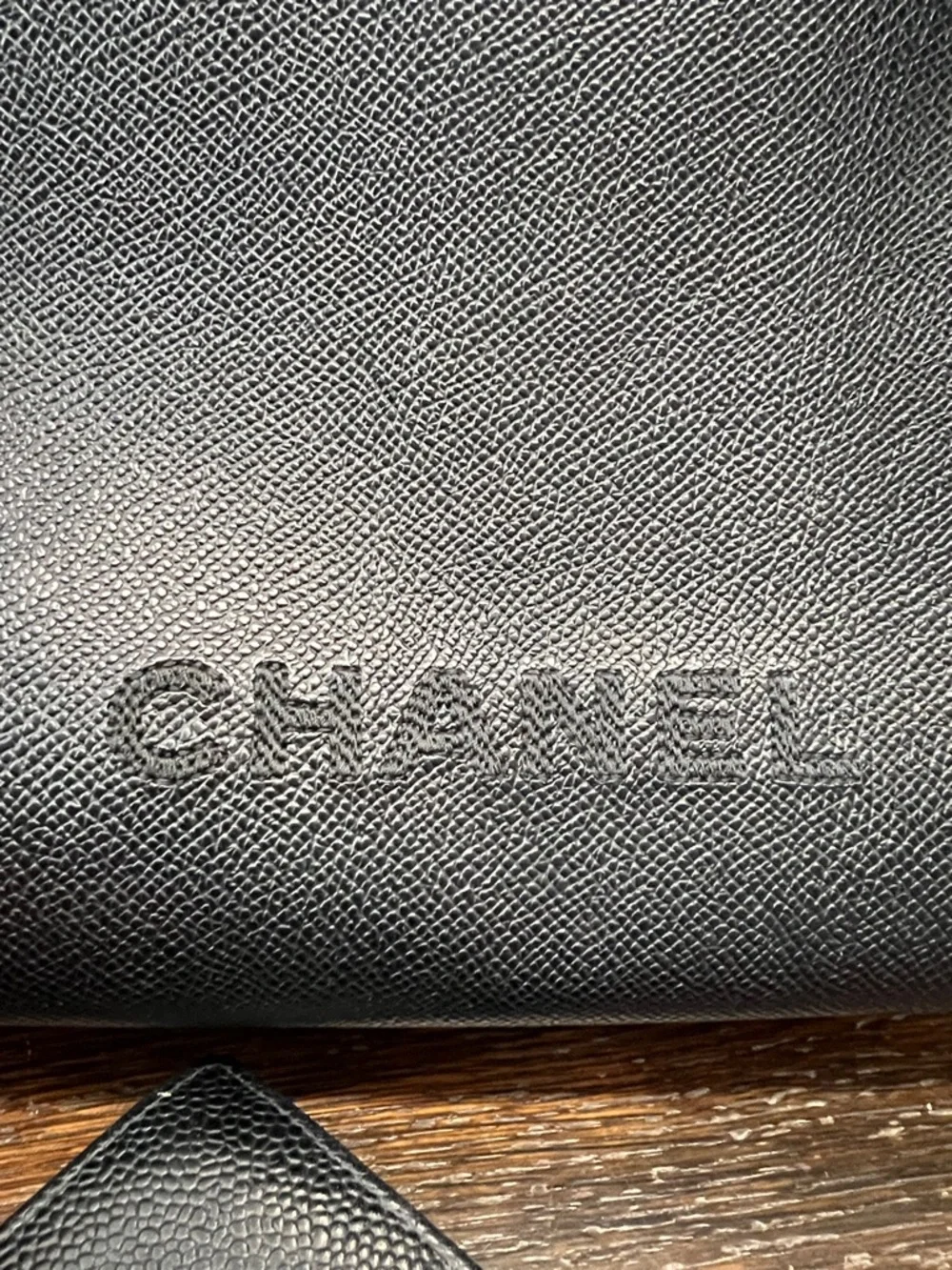 CAVIAR ZIPPER TOTE KELLY CHANEL BAG with Matching Card Holder - Picture 15 of 15